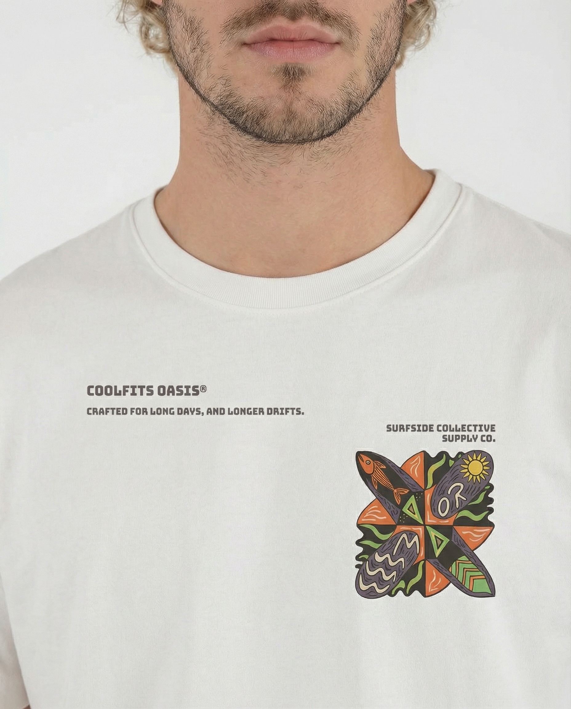 SURFER TRIBAL NATIVE - Unisex organic cotton t-shirt - white