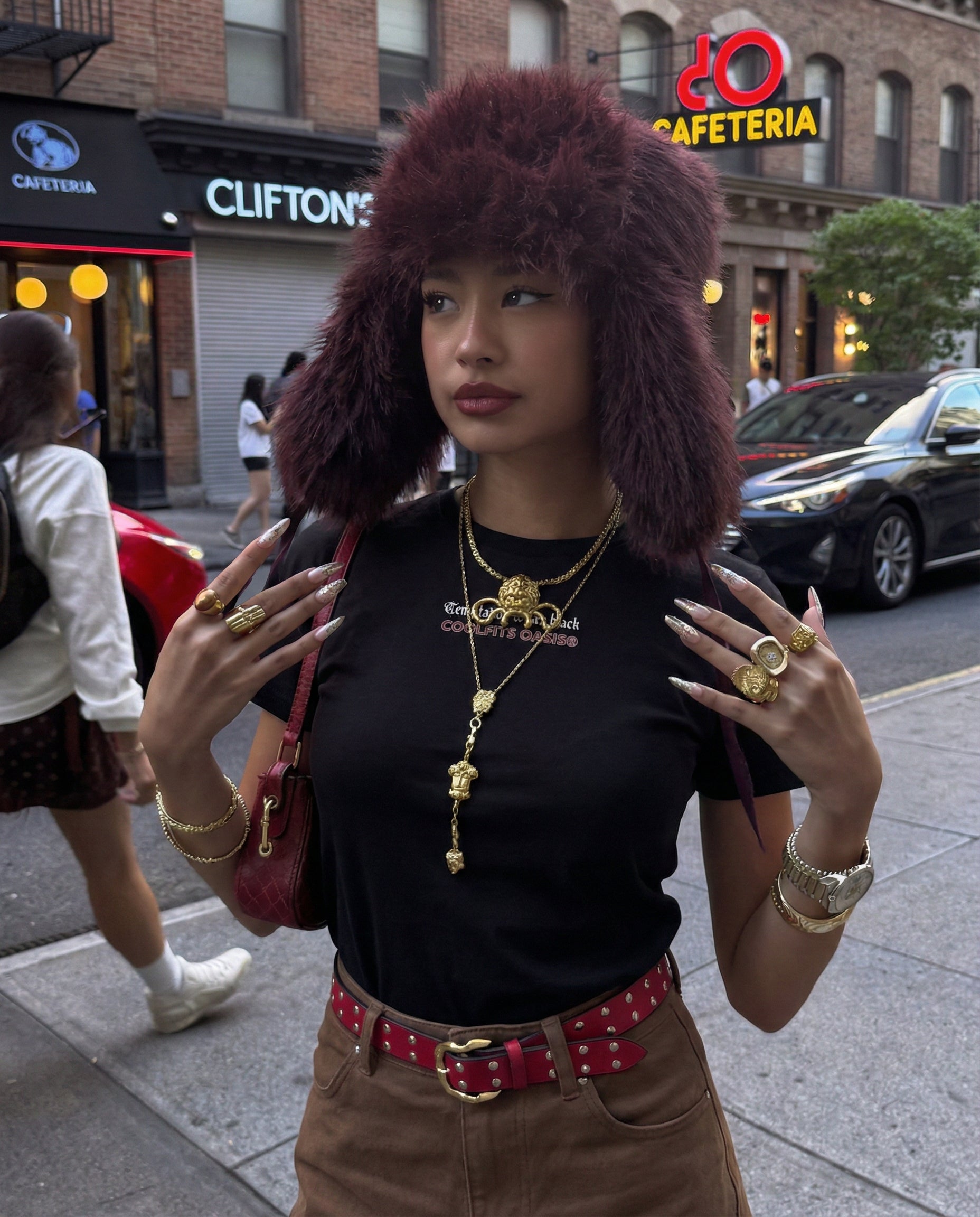 CHEETAH AT THE CLUB- TEMPTATION WEARS BLACK - Unisex organic cotton t-shirt- Black