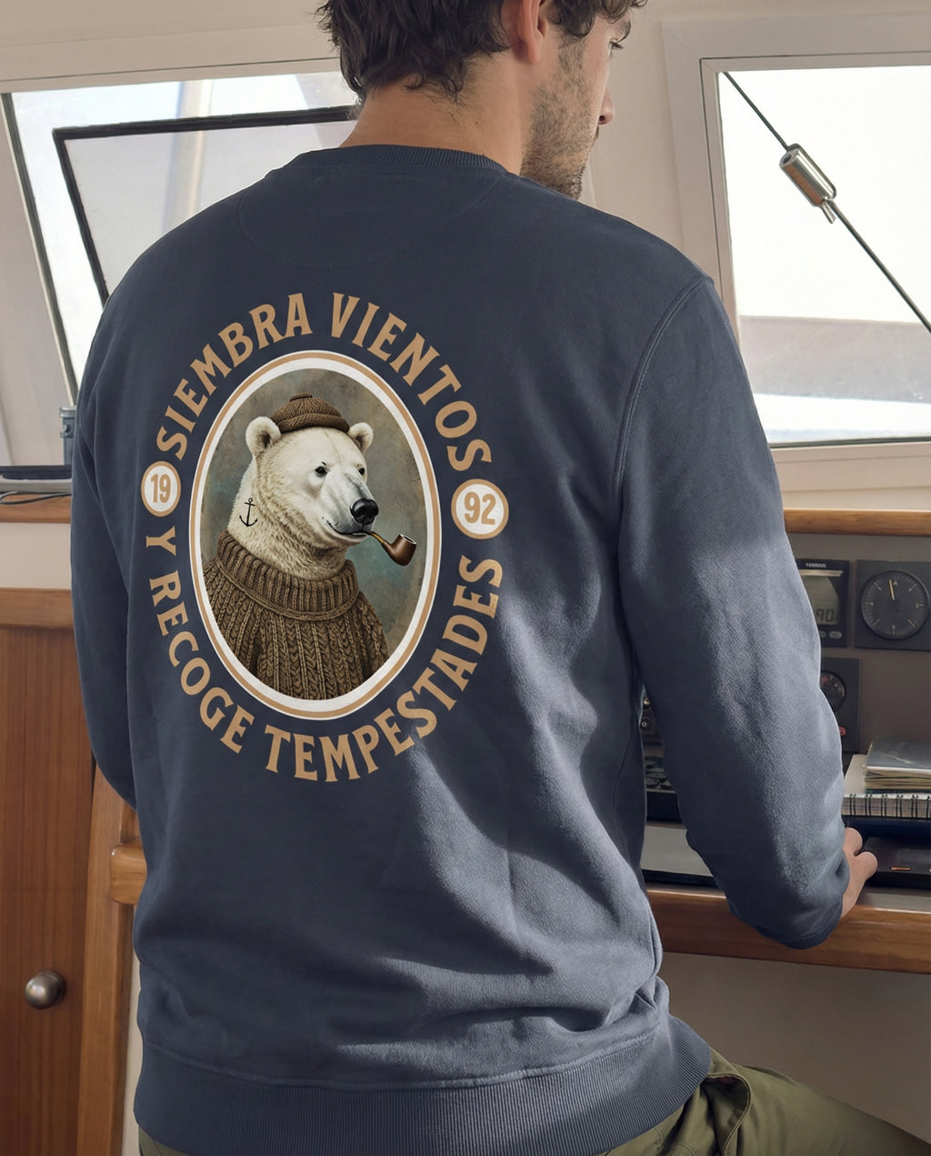 SIEMBRA VIENTOS Y RECOGE TEMPESTADES - Unisex Organic Embroidered Sailor Sweatshirt - Washed Navy Blue