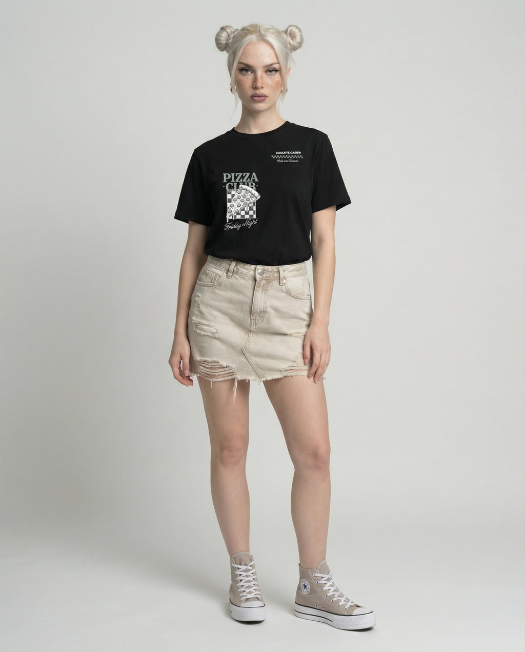 FRIDAY NIGHT PIZZA CLUB - Camiseta unisex de algodón orgánico. Negra.