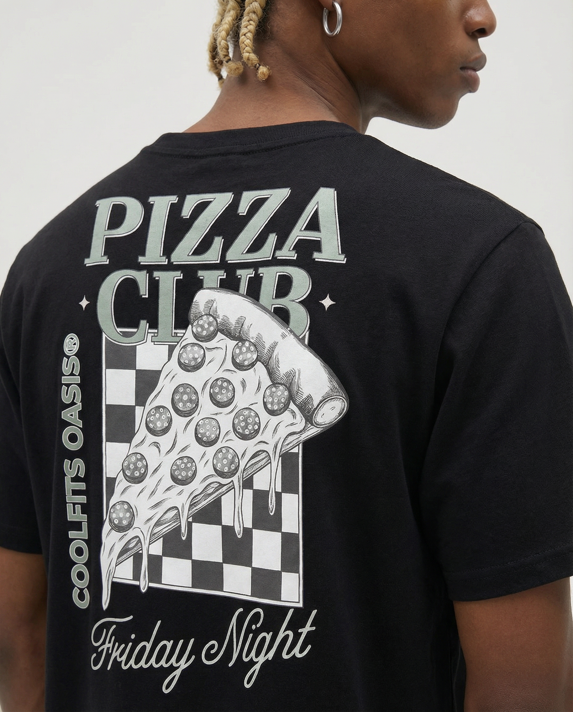 FRIDAY NIGHT PIZZA CLUB - Camiseta unisex de algodón orgánico. Negra.