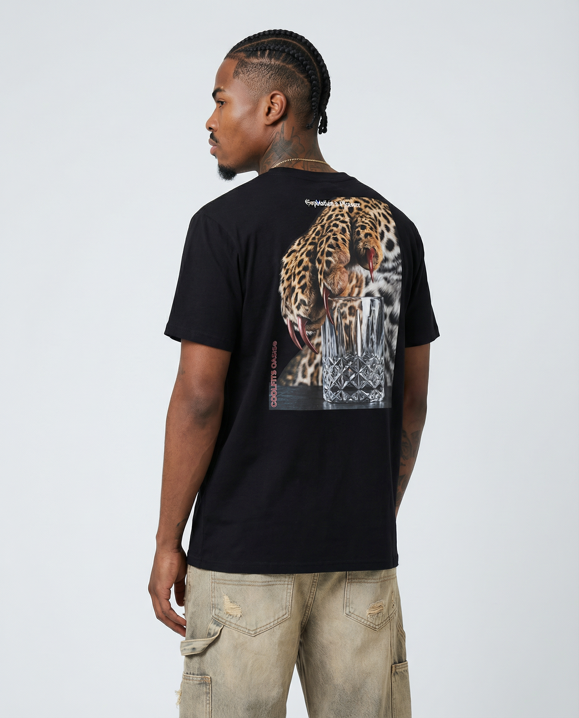 CHEETAH EN EL CLUB - TEMPTATION WEARS BLACK - Camiseta unisex de algodón orgánico - Negra