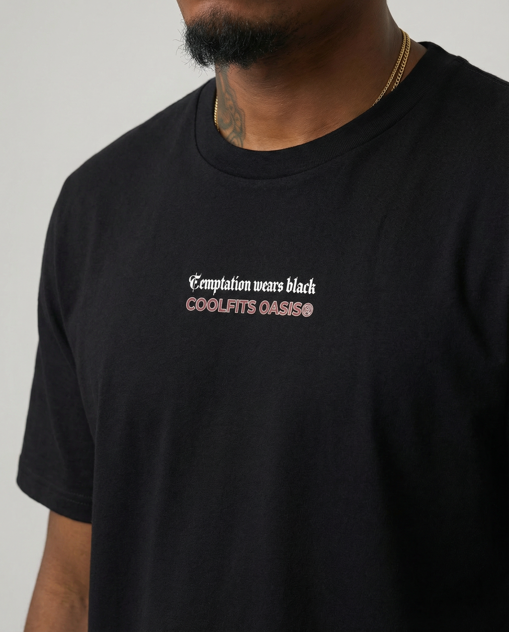 CHEETAH EN EL CLUB - TEMPTATION WEARS BLACK - Camiseta unisex de algodón orgánico - Negra