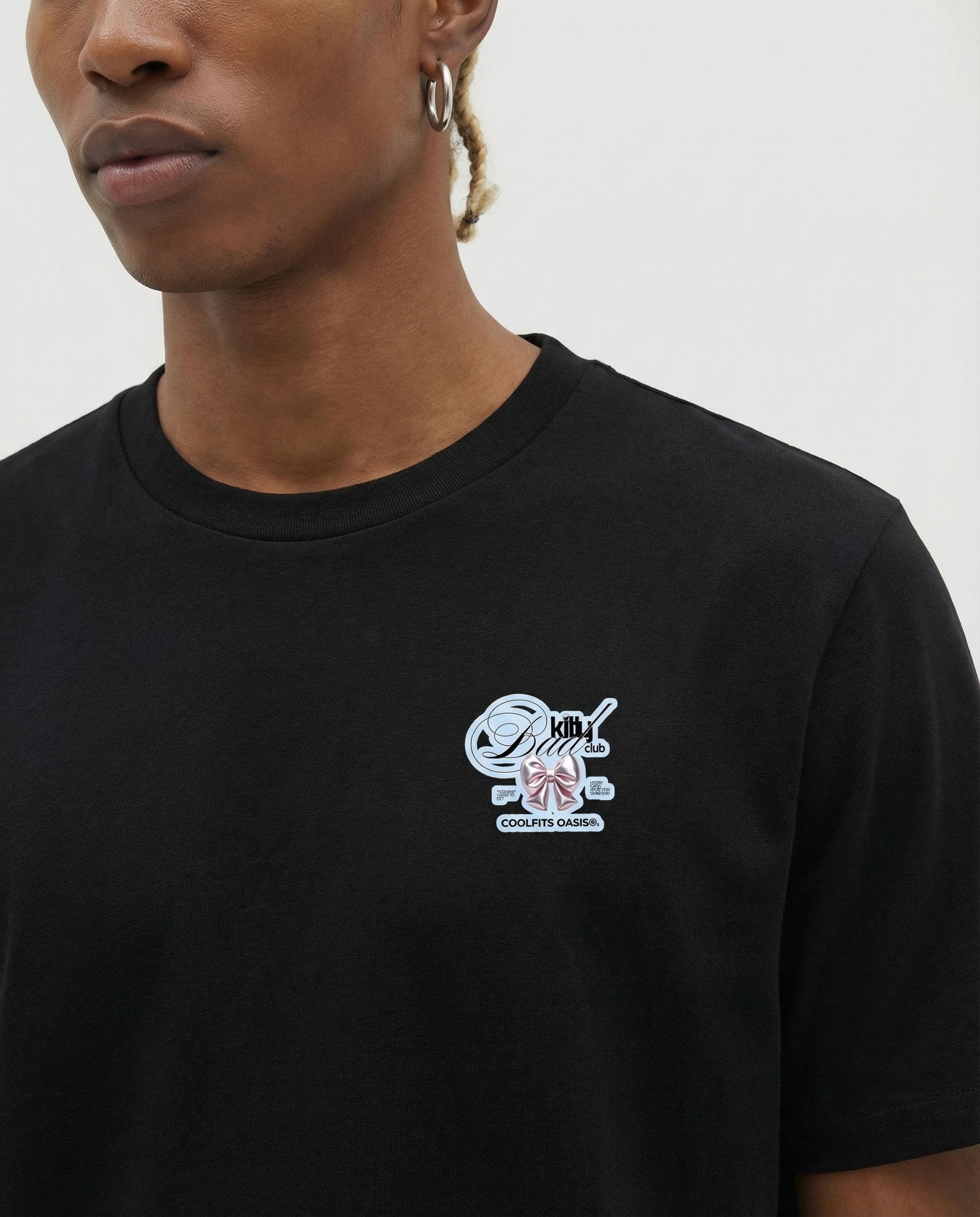 BAD KITTY CLUB - Sneaky Aesthetic Cat Unisex Organic Cotton T-shirt - Black