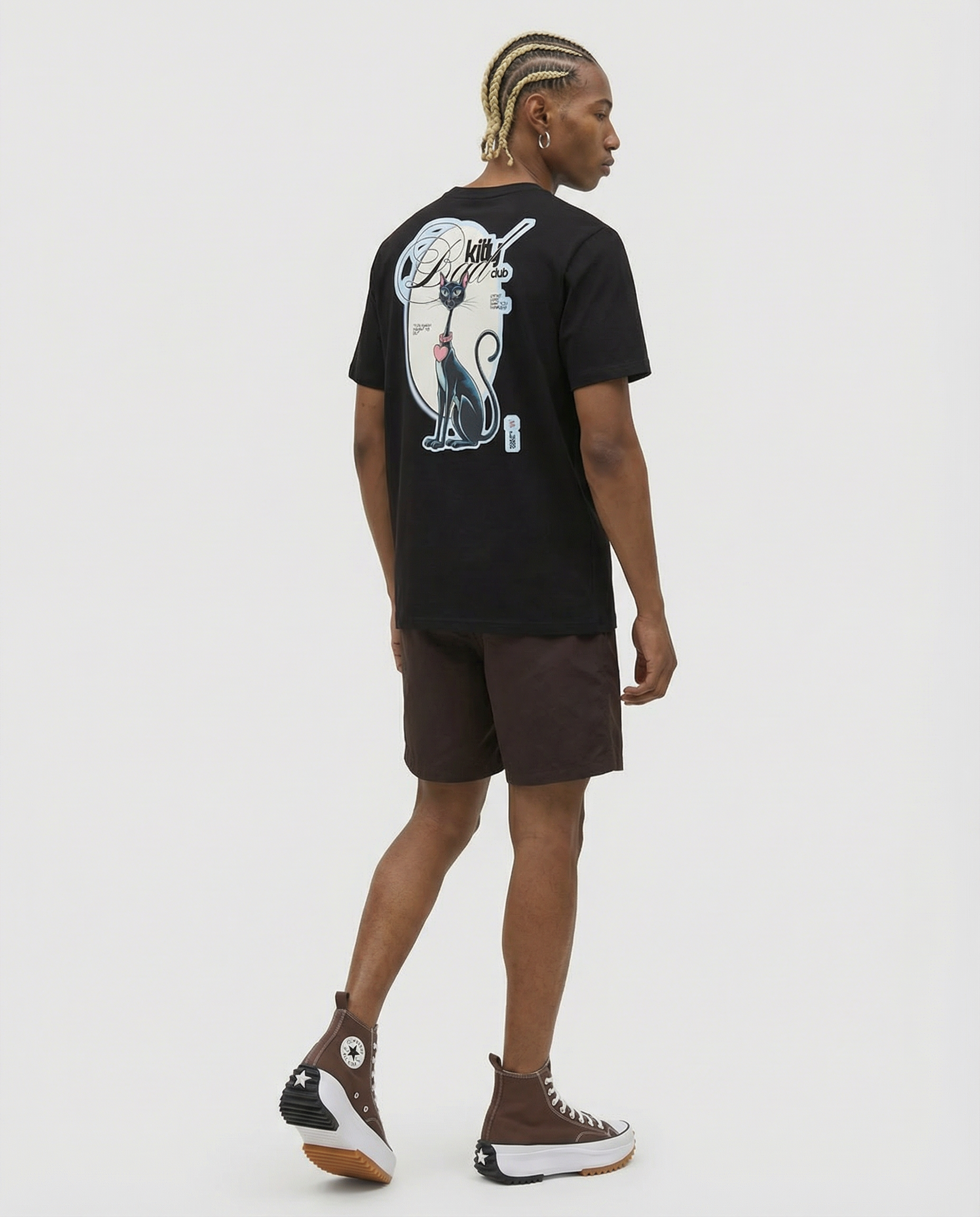 BAD KITTY CLUB - Sneaky Aesthetic Cat Unisex Organic Cotton T-shirt - Black