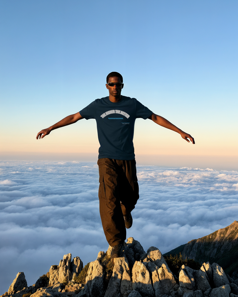 THE HIGHER THE BETTER - Unisex organic cotton t-shirt - desert dust