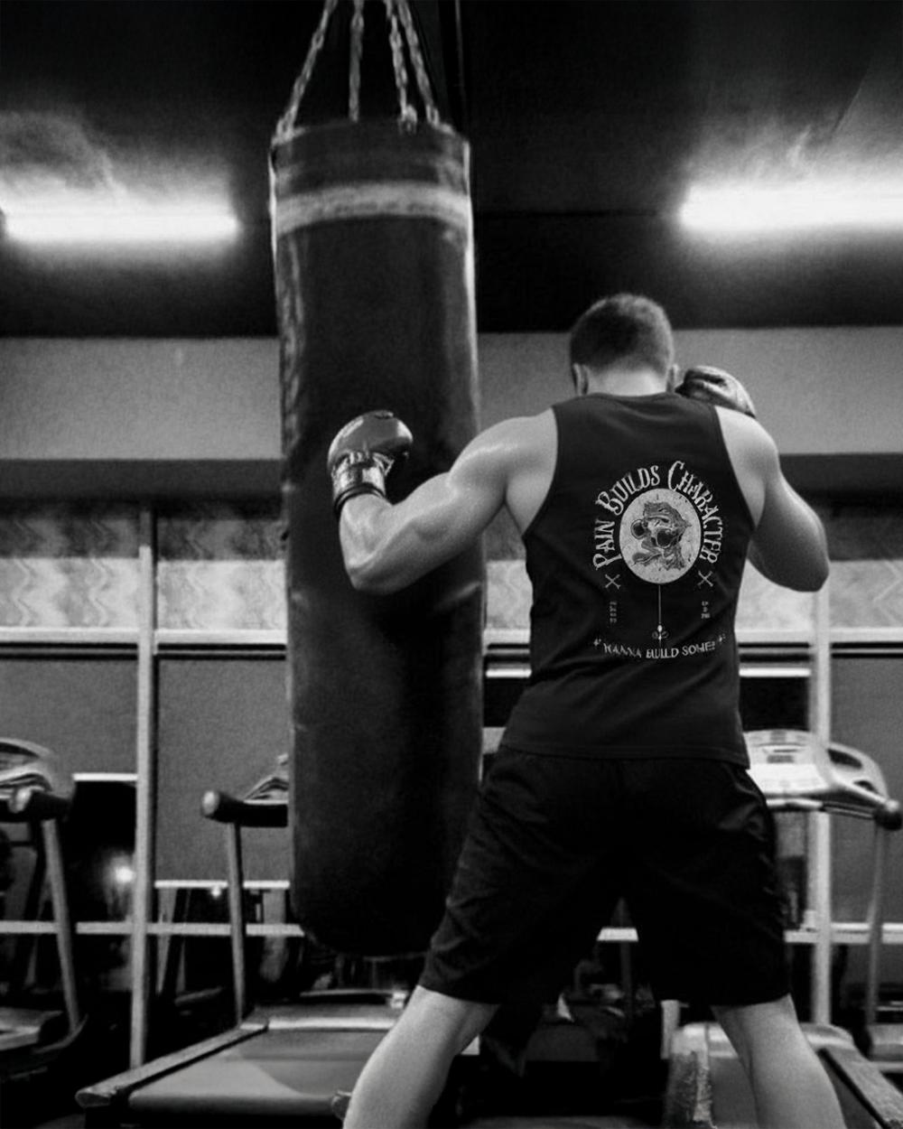 Pain builds character - Distressed Boxing Unisex Tank Top - Black